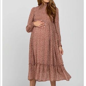 Maternity friendly dress